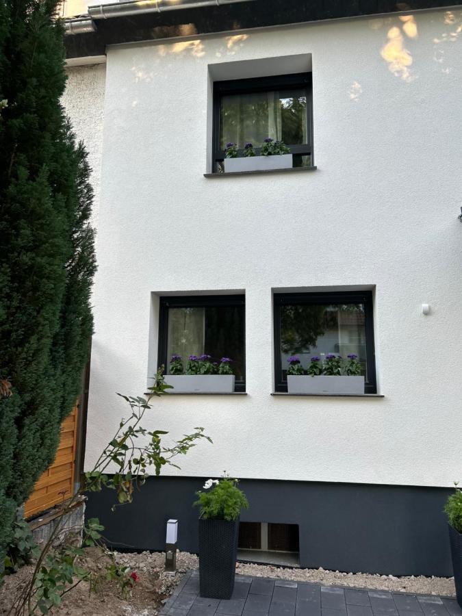 Fewo By Hd Mit Parkplatz, Wallbox, Wintergarten Bad Salzuflen Esterno foto