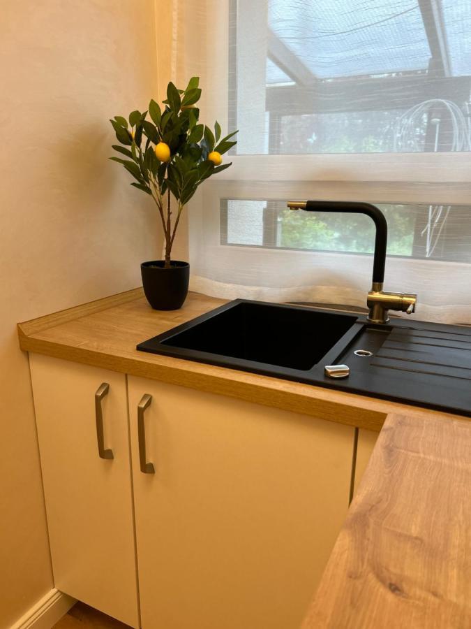 Fewo By Hd Mit Parkplatz, Wallbox, Wintergarten Bad Salzuflen Esterno foto